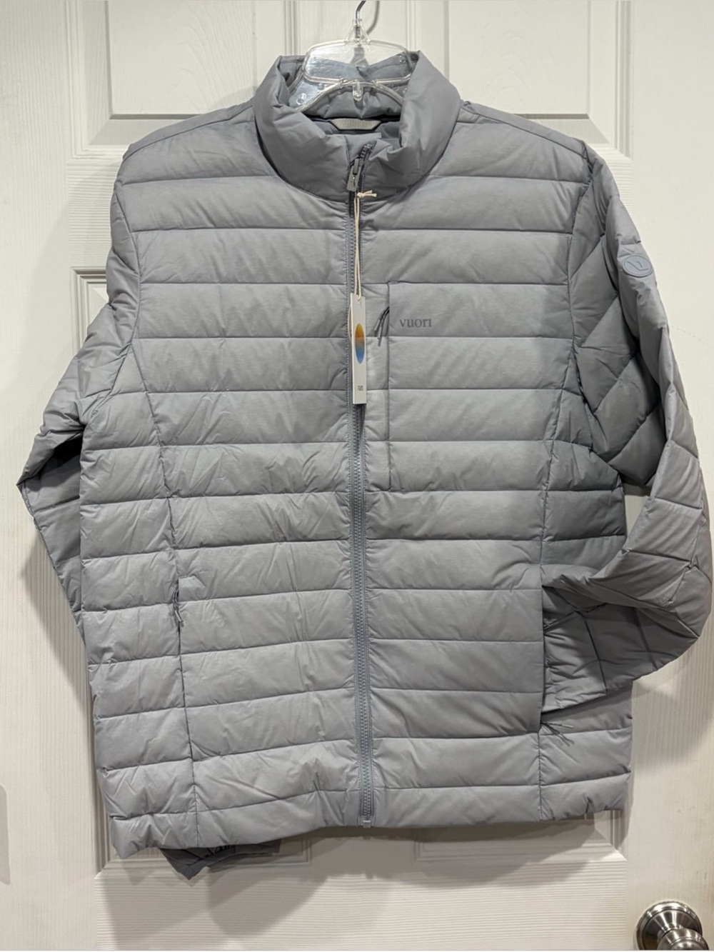 Vuori Men's Large Steadfast Insulated Full Zip Jacket Sea Fog Grey NWT Puffer